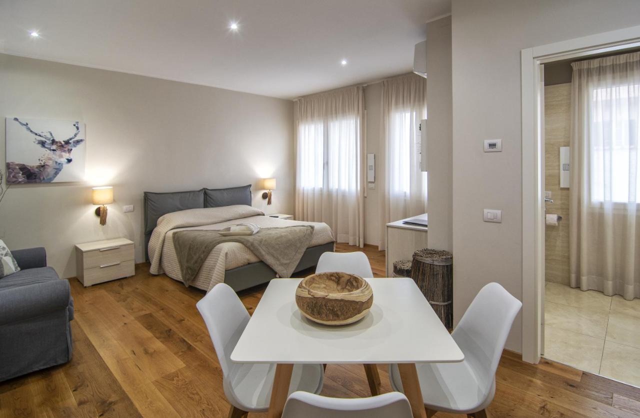 Le Dimore Del Borgo Lucca Exterior photo